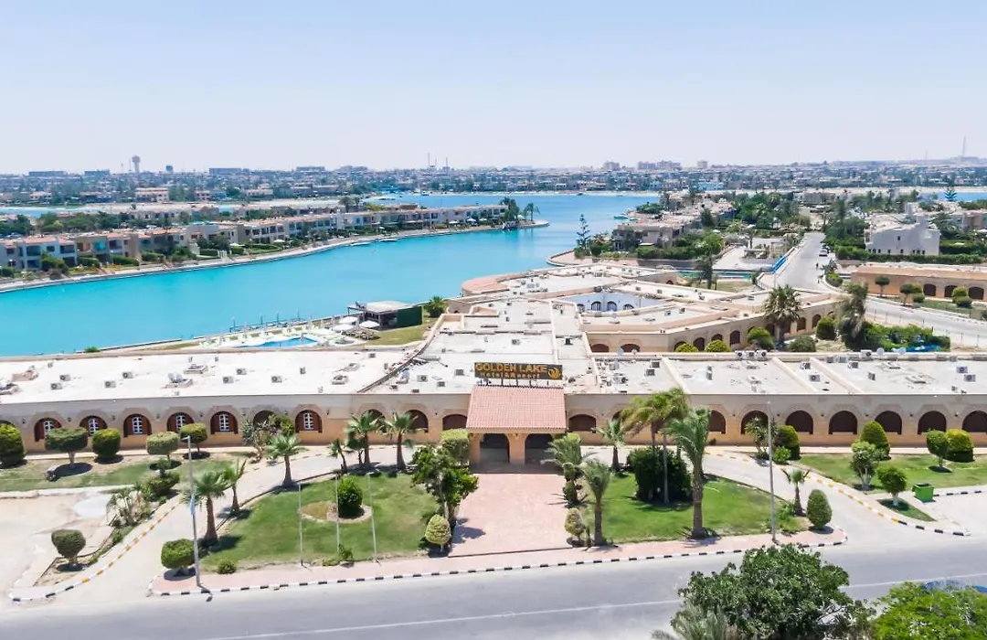 Golden Lake Marina Hotel-1