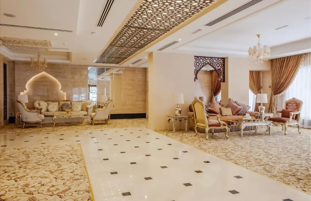 Crystal Plaza Al Majaz Hotel-1