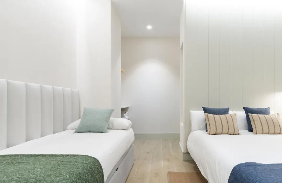 Prado Rooms 46-1