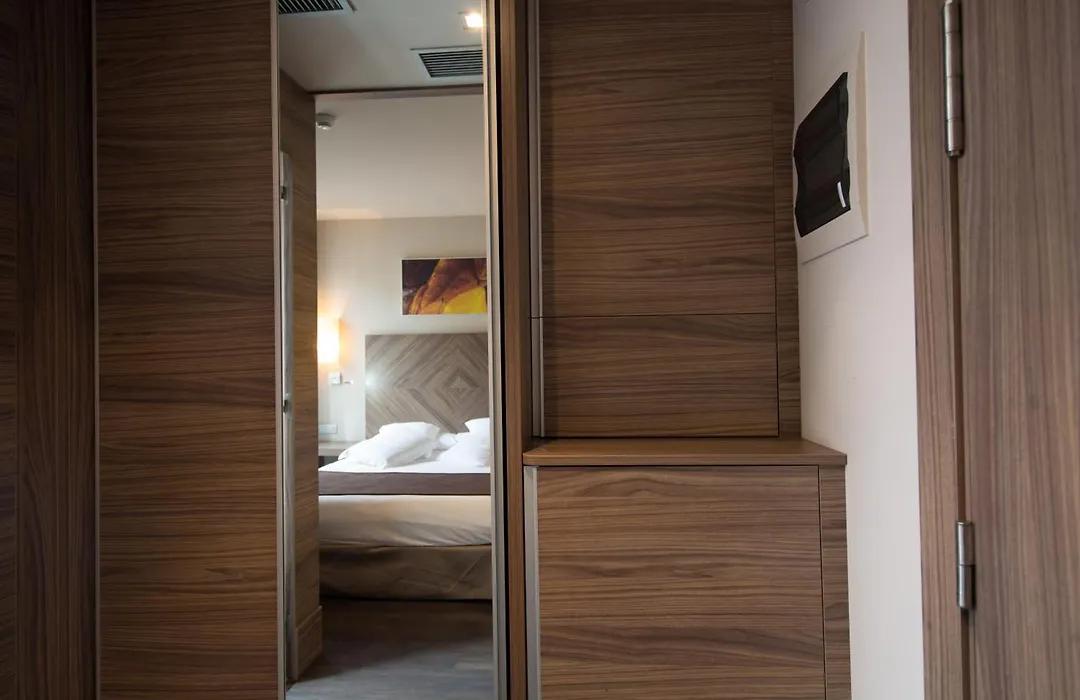 Hotel Aroi Ponferrada-1