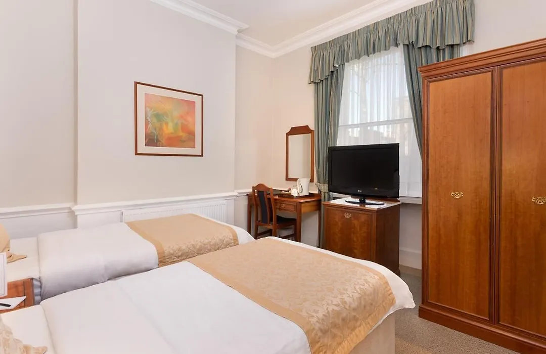 Staunton Hotel-1