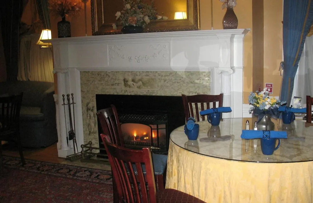 A Cambridge House Inn-1