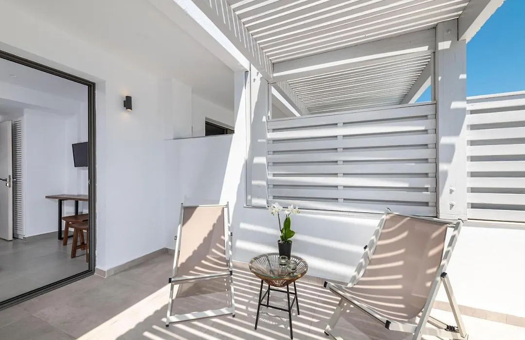 Kellys Luxury Apartments-1