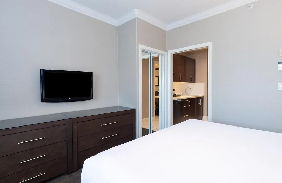 Sandman Signature Edmonton South Hotel-1