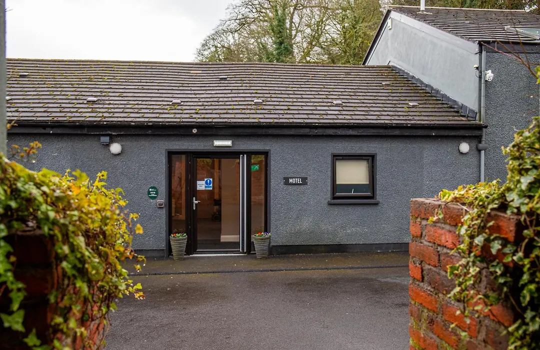 The Enniskillen Hotel And Motel-1