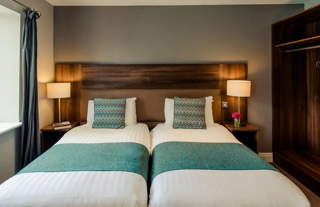 Scott'S Hotel-1