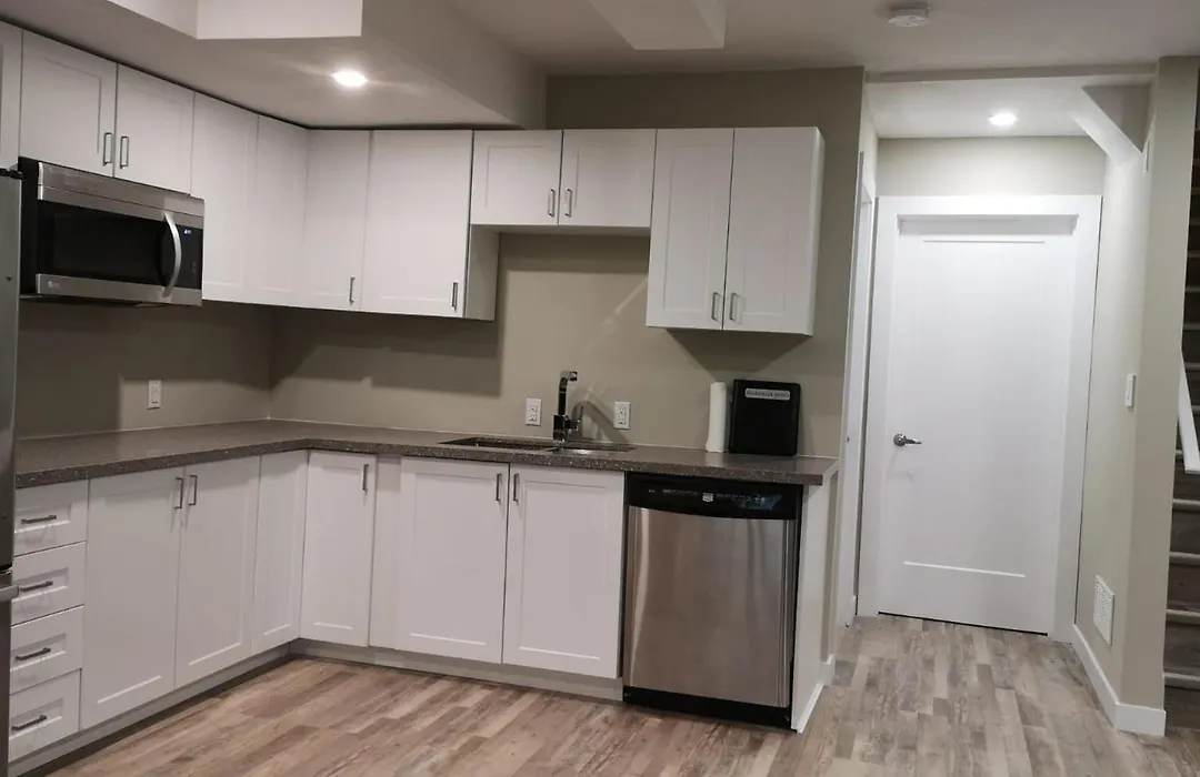 Boardwalk Homes - Executive Guest Rooms & Townhomes-1