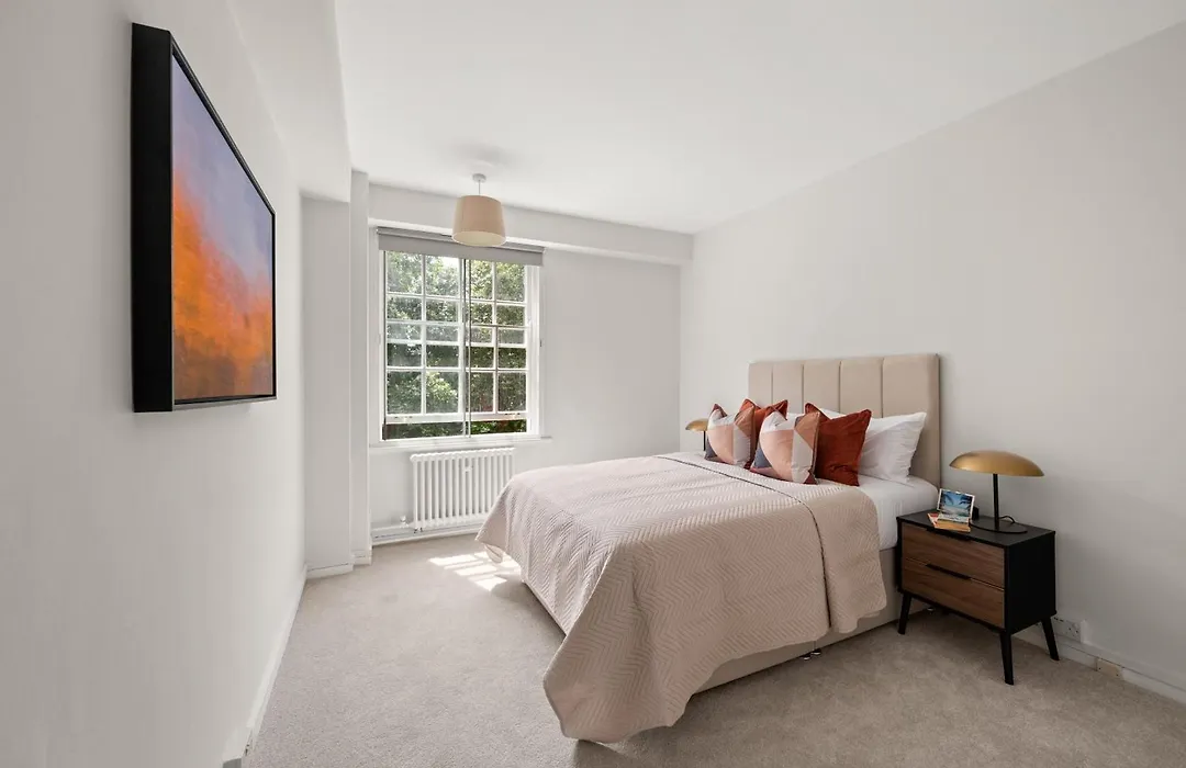 Dolphin House Serviced Apartments-1