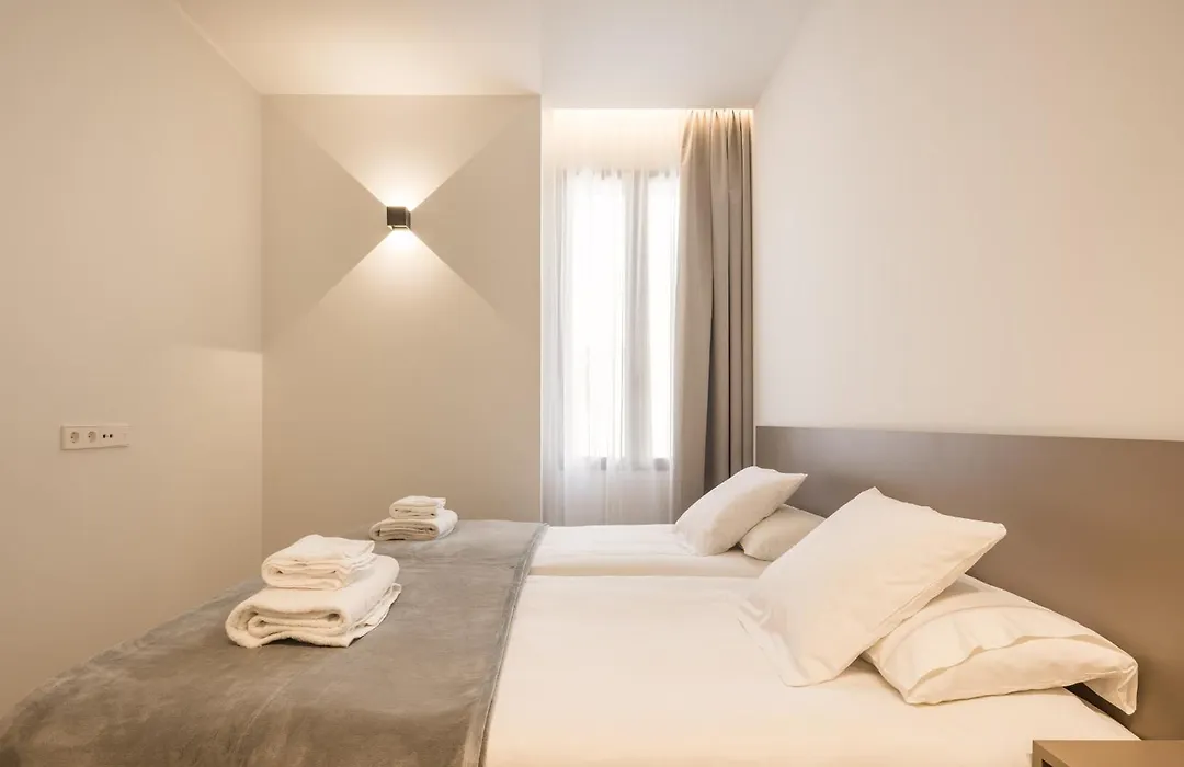 Mon Suites Jardin De Ayora-1