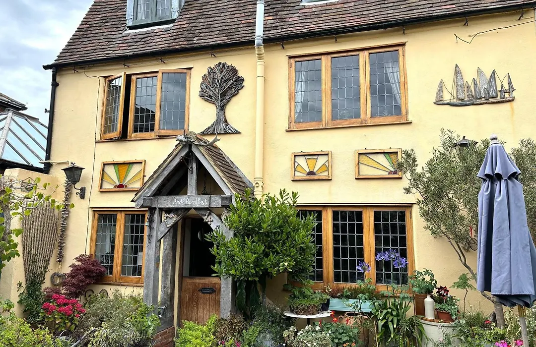 The Secret Garden Rooms-1