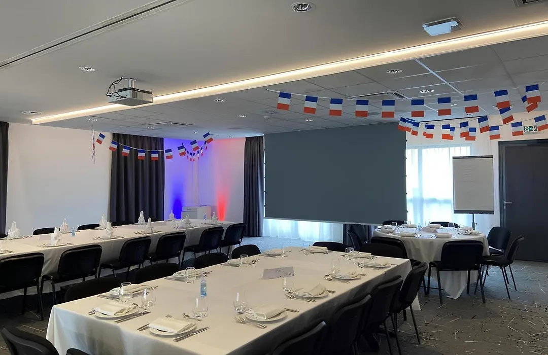 Holiday Inn Dijon Sud - Longvic By Ihg-1