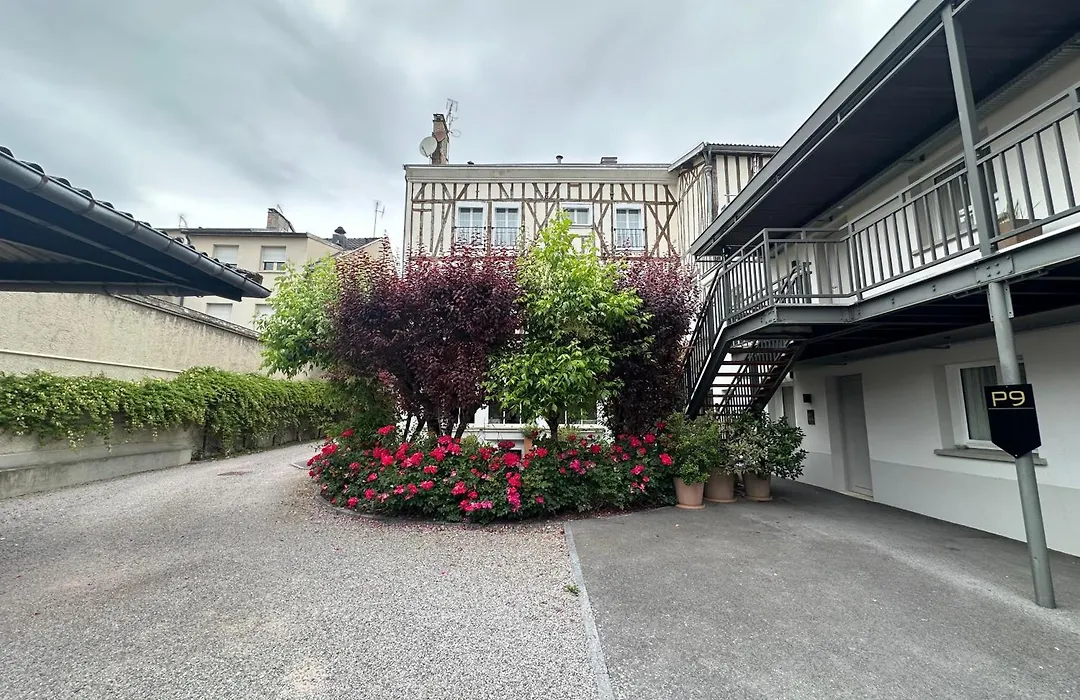 Hôtel jardin Le Pasteur-1