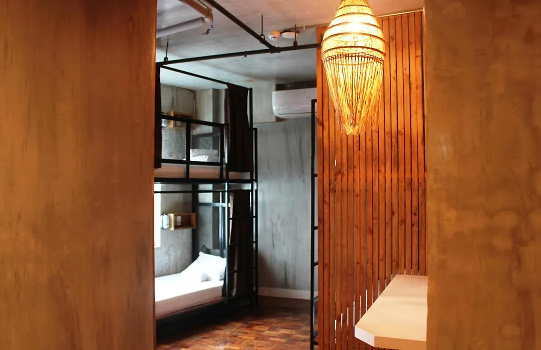 Connector Hostel-1