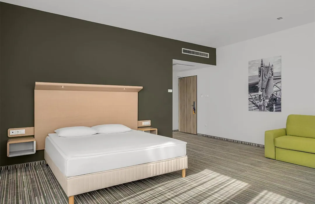 Park Inn By Radisson Budapest-1