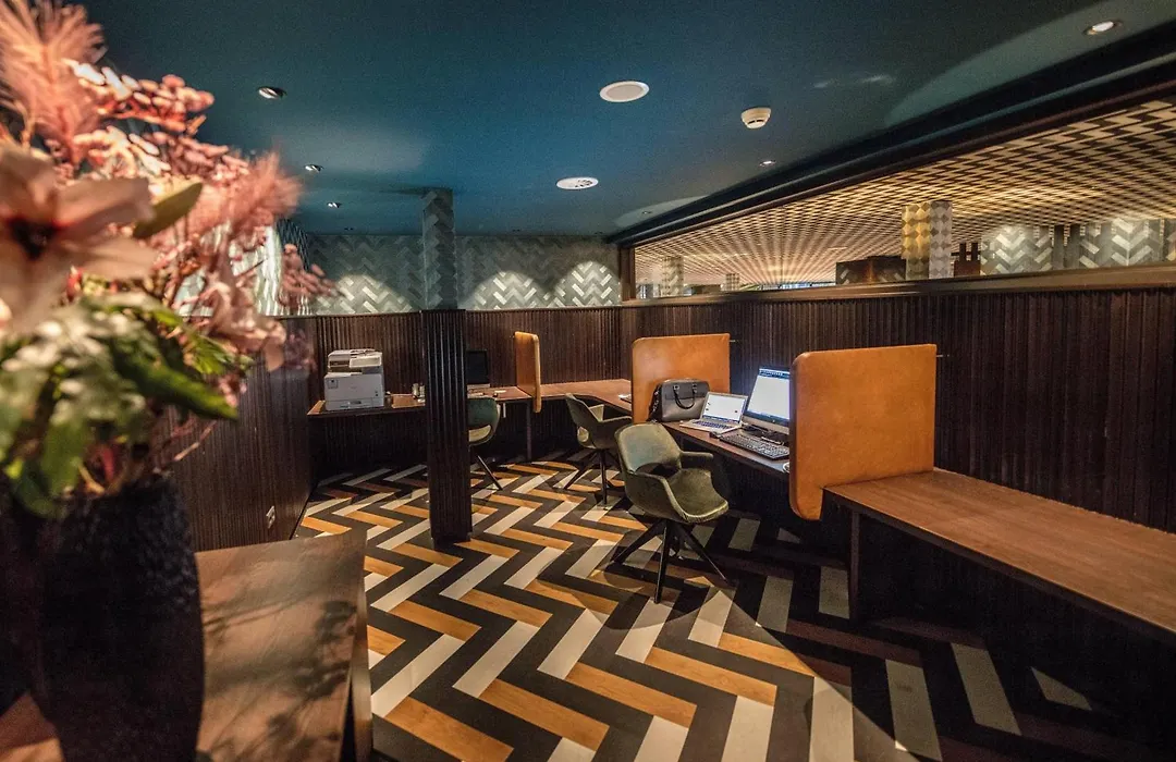 Apollo Hotel Amsterdam, a Tribute Portfolio Hotel-1