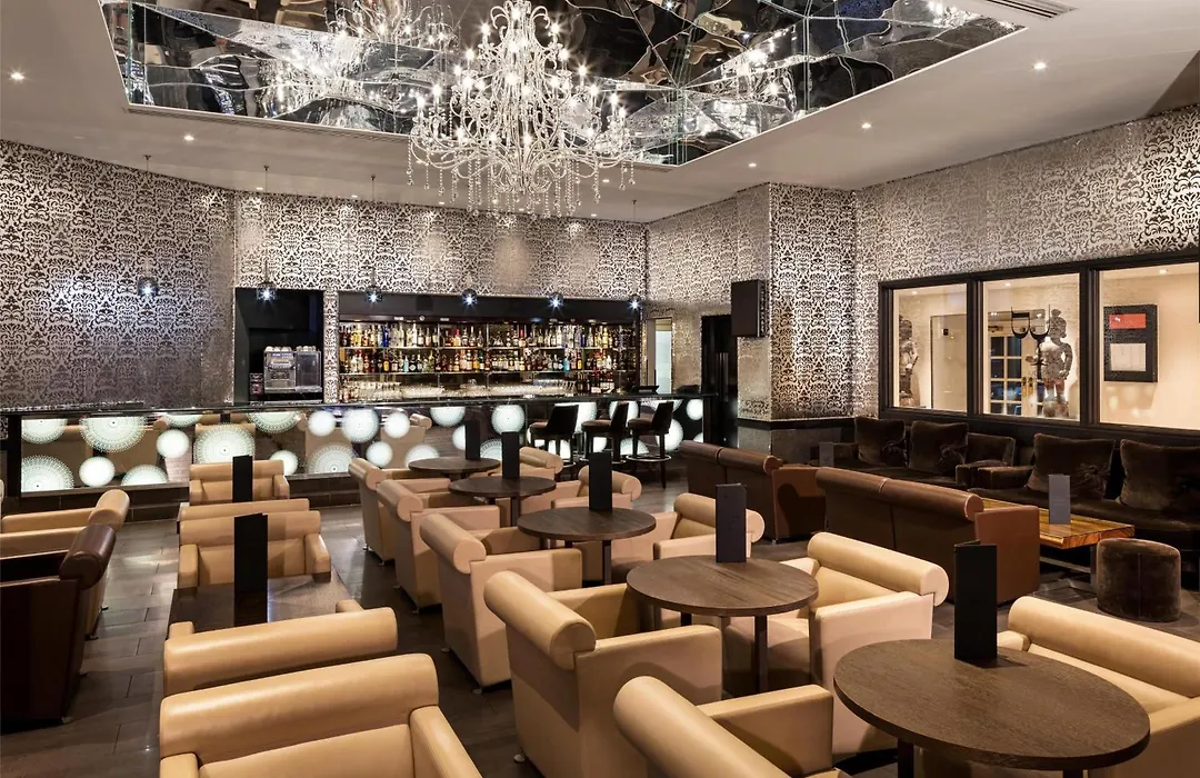 Radisson Blu Hotel, London Heathrow-1