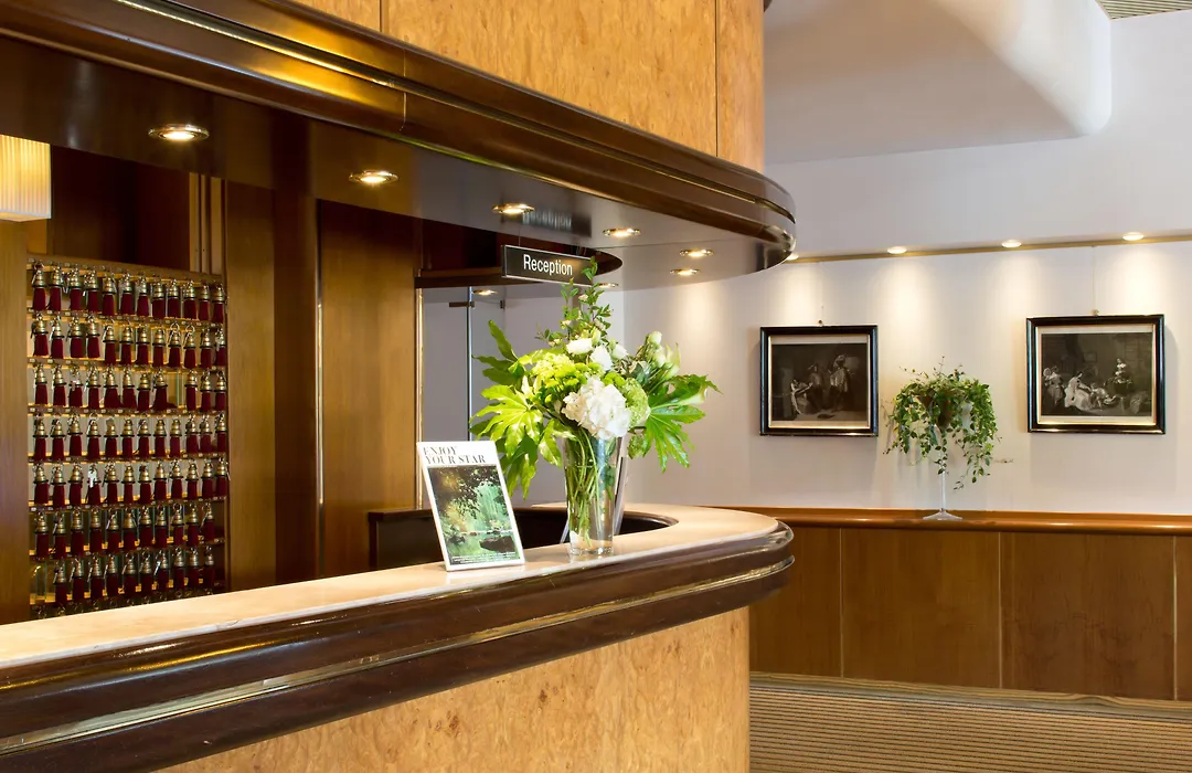 Starhotels Cristallo Palace-1