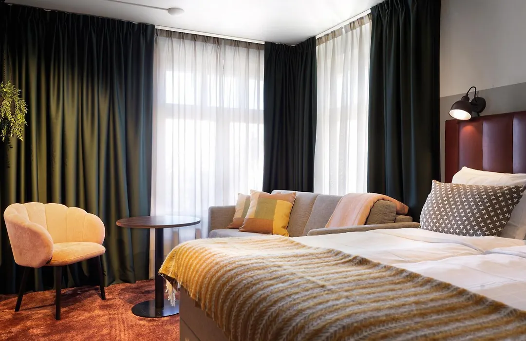 Elite City Hotel, Oerebro-1