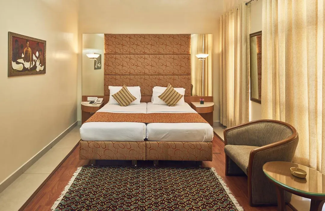 Astoria Hotel-1