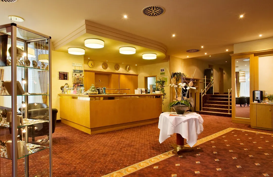 Erikson Hotel-1