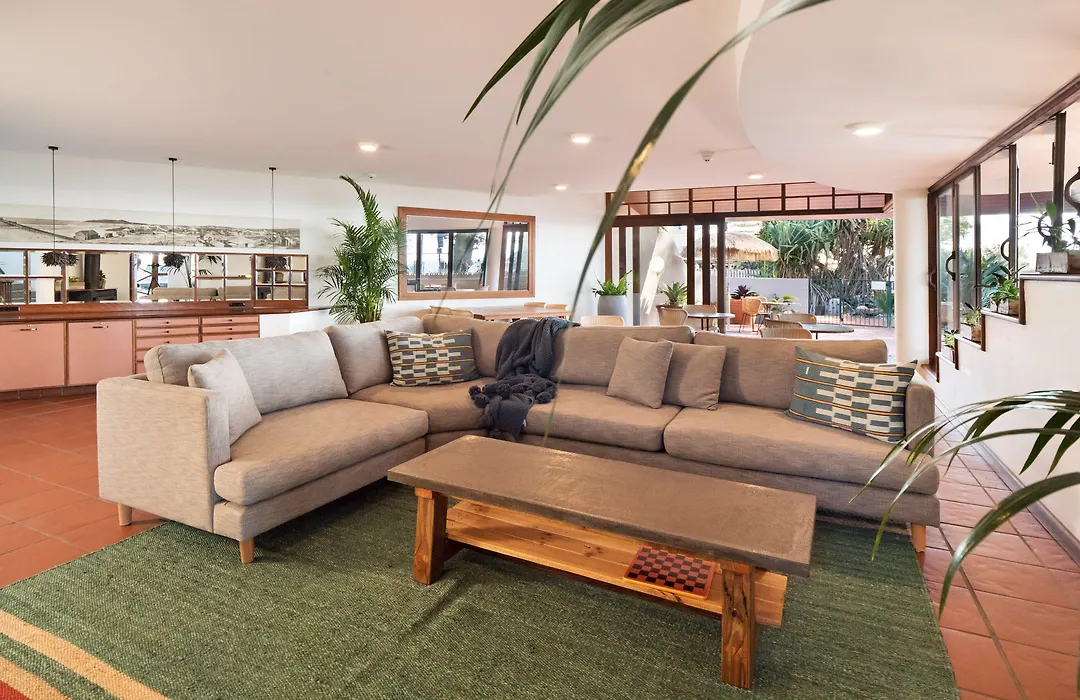 Beach Hotel Resort-1