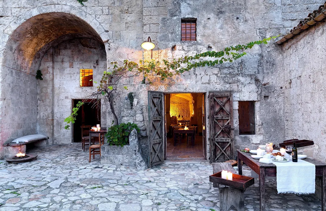 Sextantio Le Grotte Della Civita-1