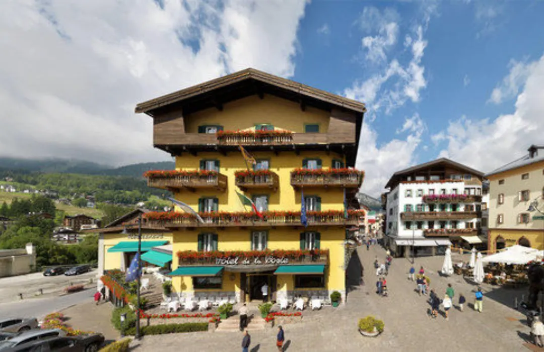 Hotel De La Poste-1