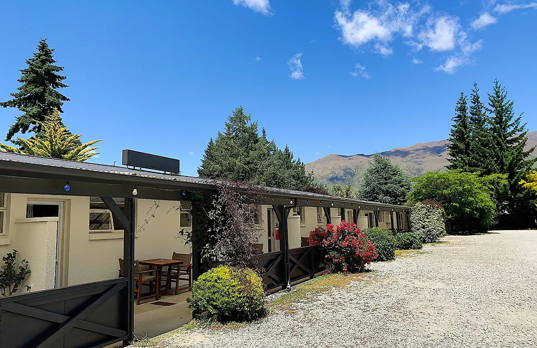 Archway Motels & Chalets-1