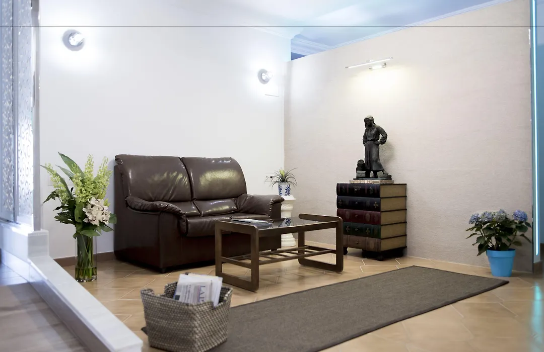Hostal Alhambra - Adults Only-1