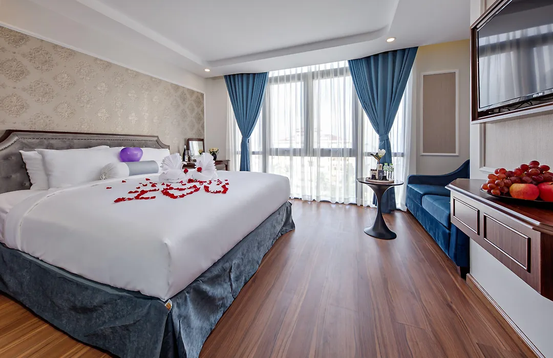 Halina Hotel And Apartment-1