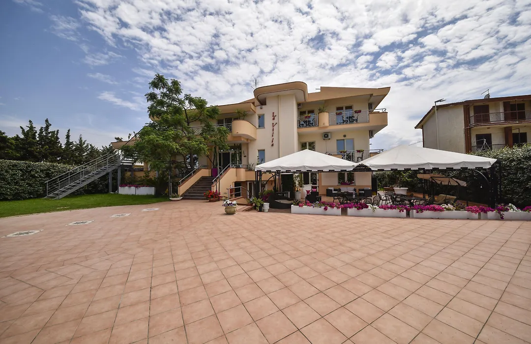 Hotel La Villa-1