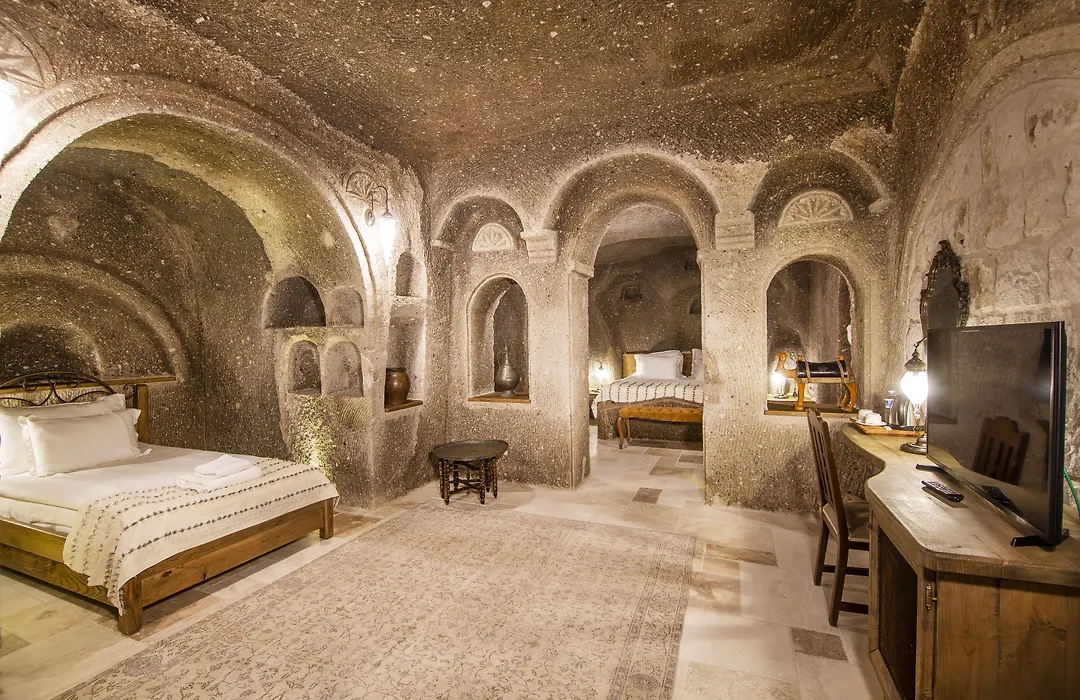 Hera Cave Suites-1