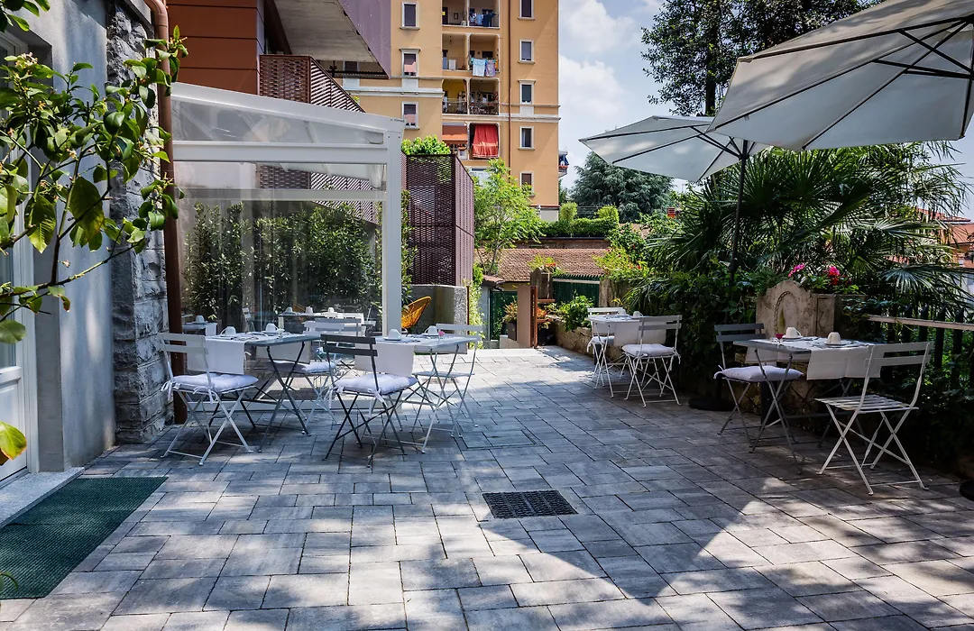 Le Stanze Del Lago Suites & Pool-1