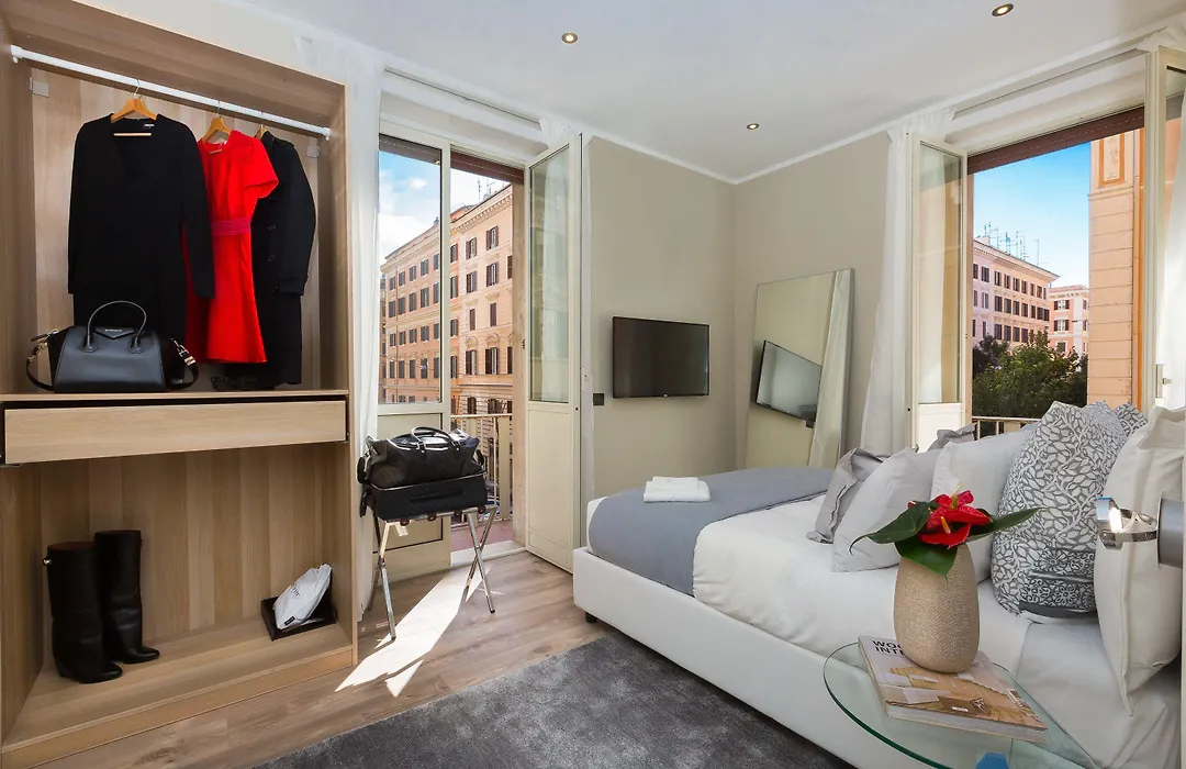 126 Gracchi Suites-1