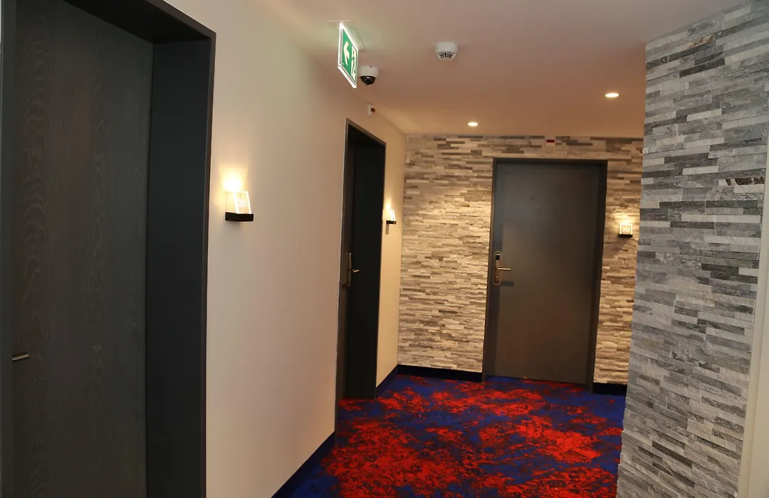My Home Hotel - Free Parking-1