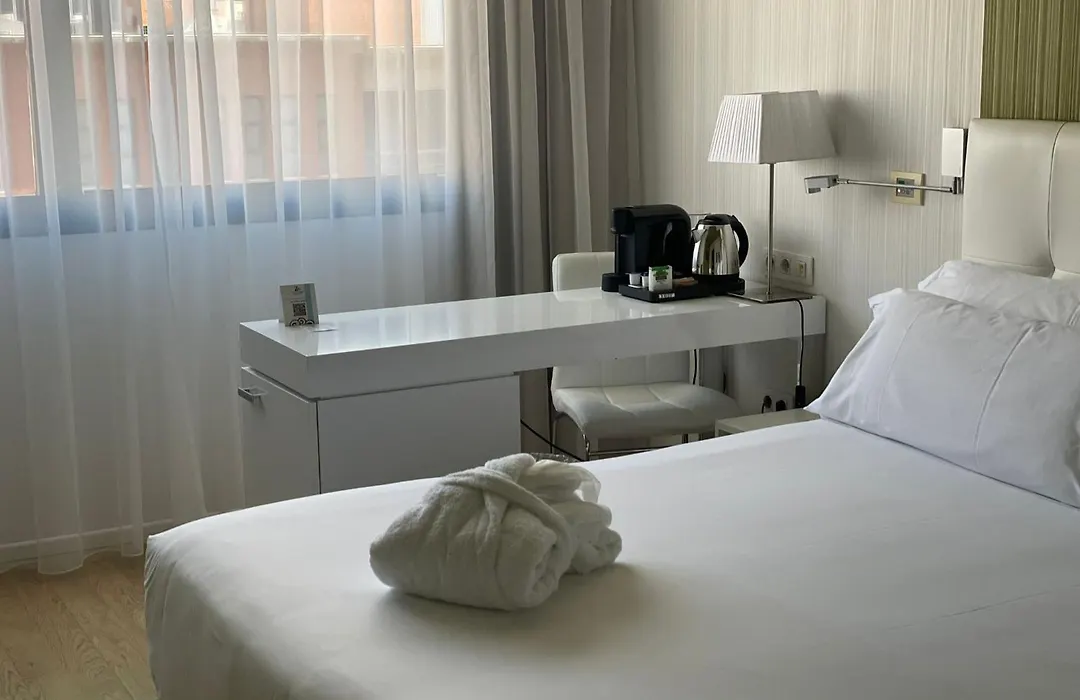 Hotel Zentral Castellana Norte-1