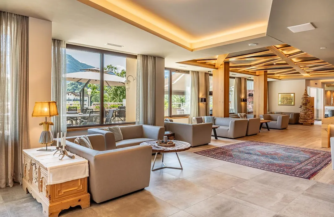 Hotel Ambassador-1