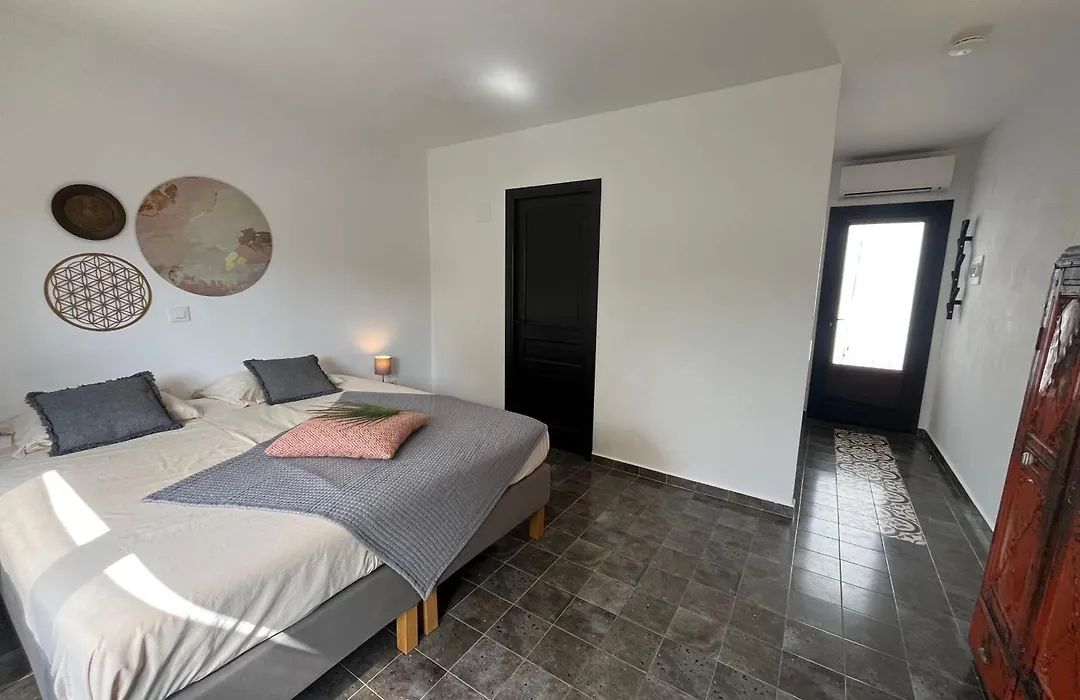 Finca Bona Nit-1