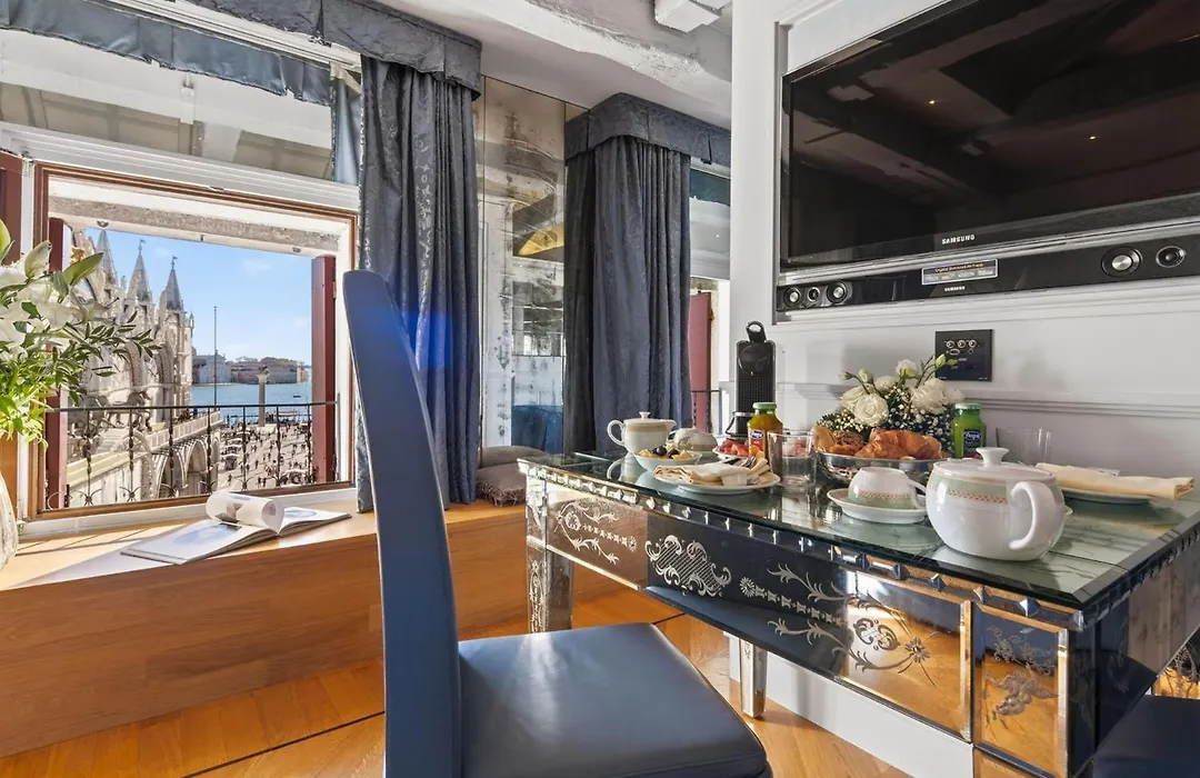 Canaletto Luxury Suites - San Marco Luxury-1