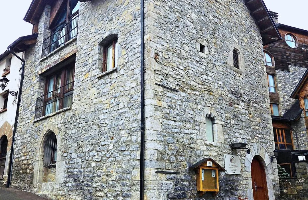 Abadia Del Pirineo-1