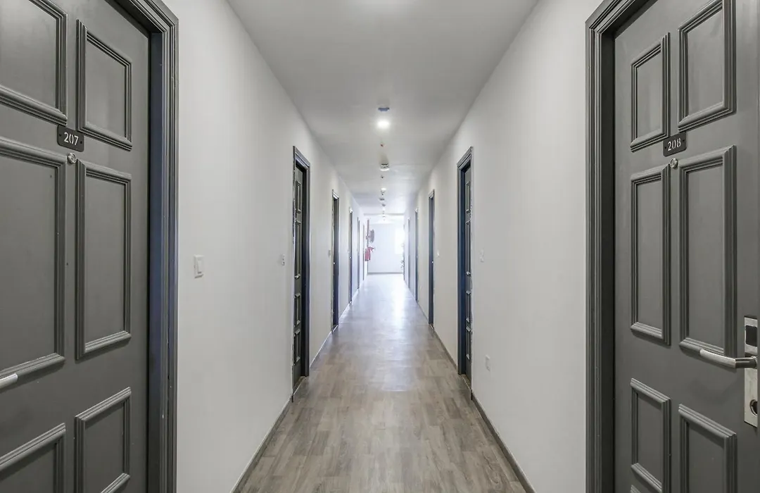 Super Townhouse Rcc Majestic 397 Lb Nagar-1