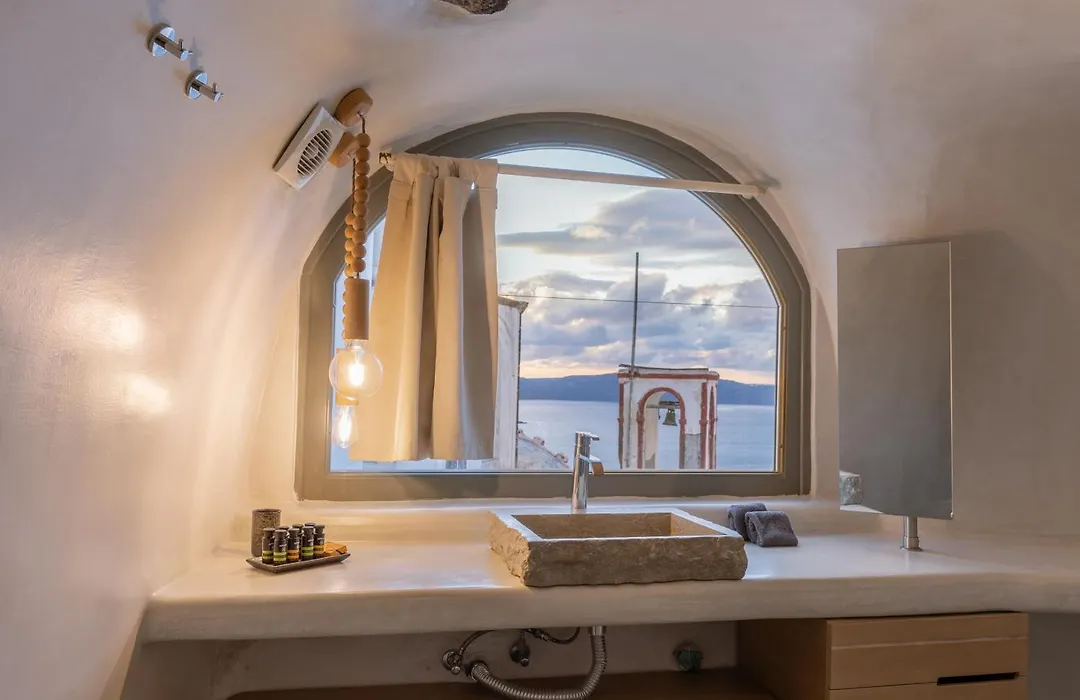 Athina Luxury Suites-1