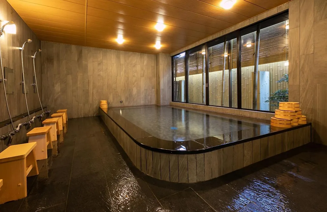 Gion Shinmonso-1