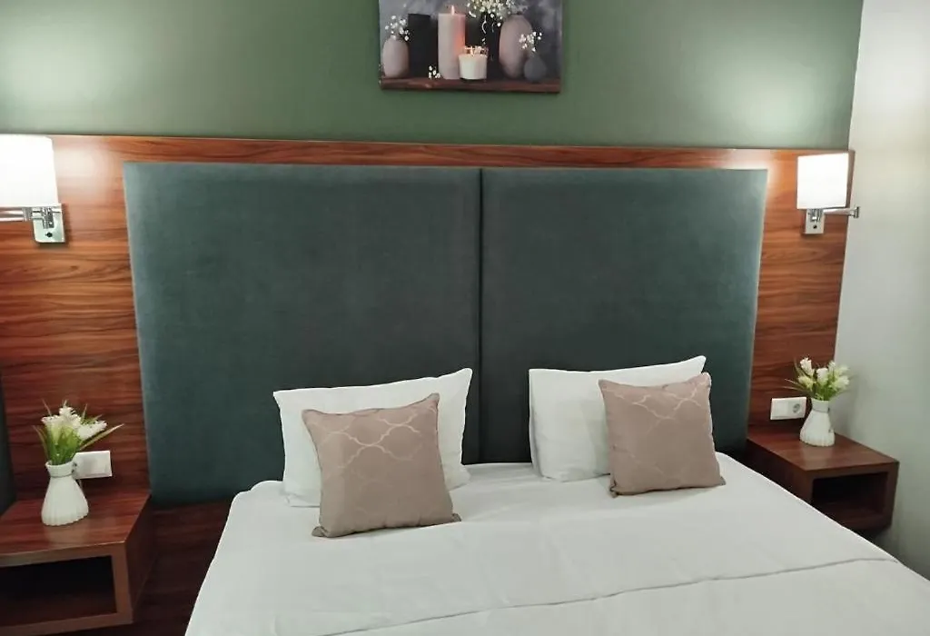 Green Tower Hotel-1