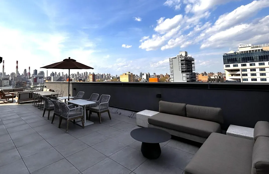 Dutch Hotel Long Island City New York , Belvilla District 6 Formerly Sonder-1