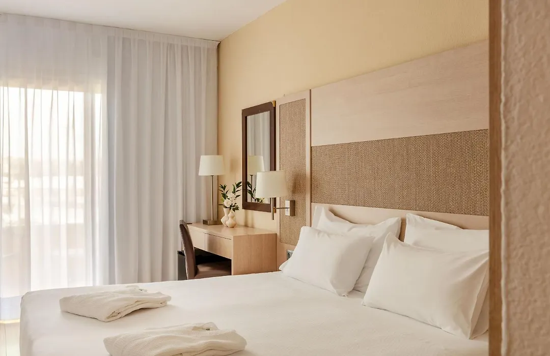 Augusta Club & Spa - Adults Only-1