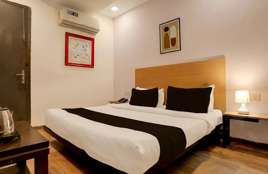 Townhouse Rohini Sector 24-1