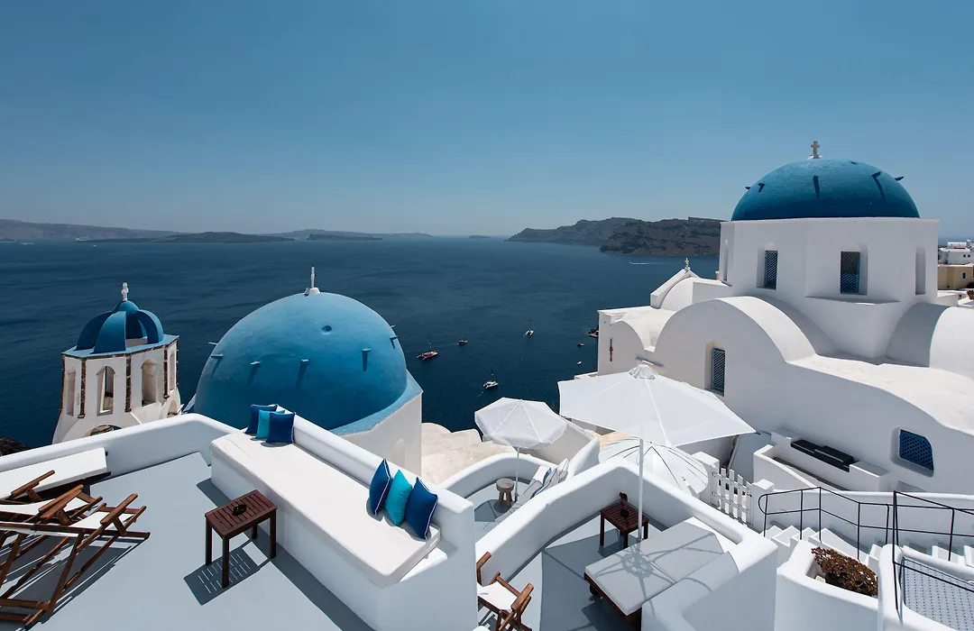 Oia Spirit Studios By Mary D Nomikou-1