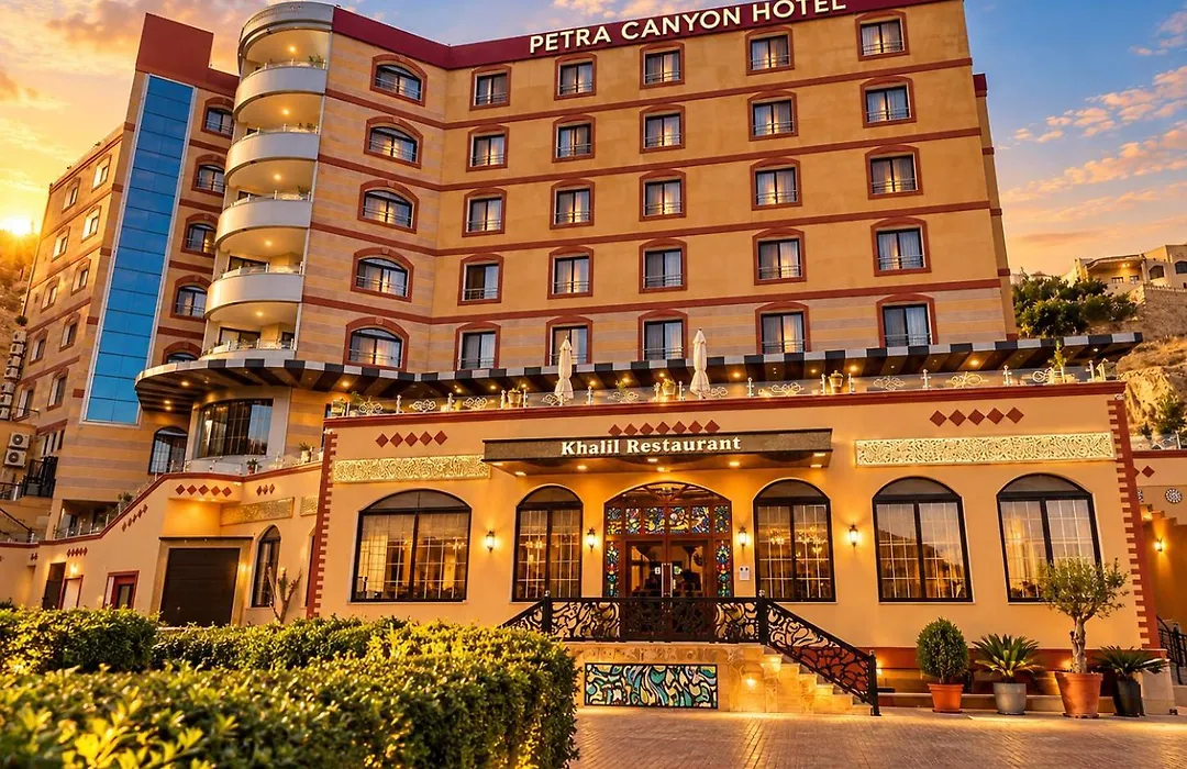 Petra Canyon Hotel-1