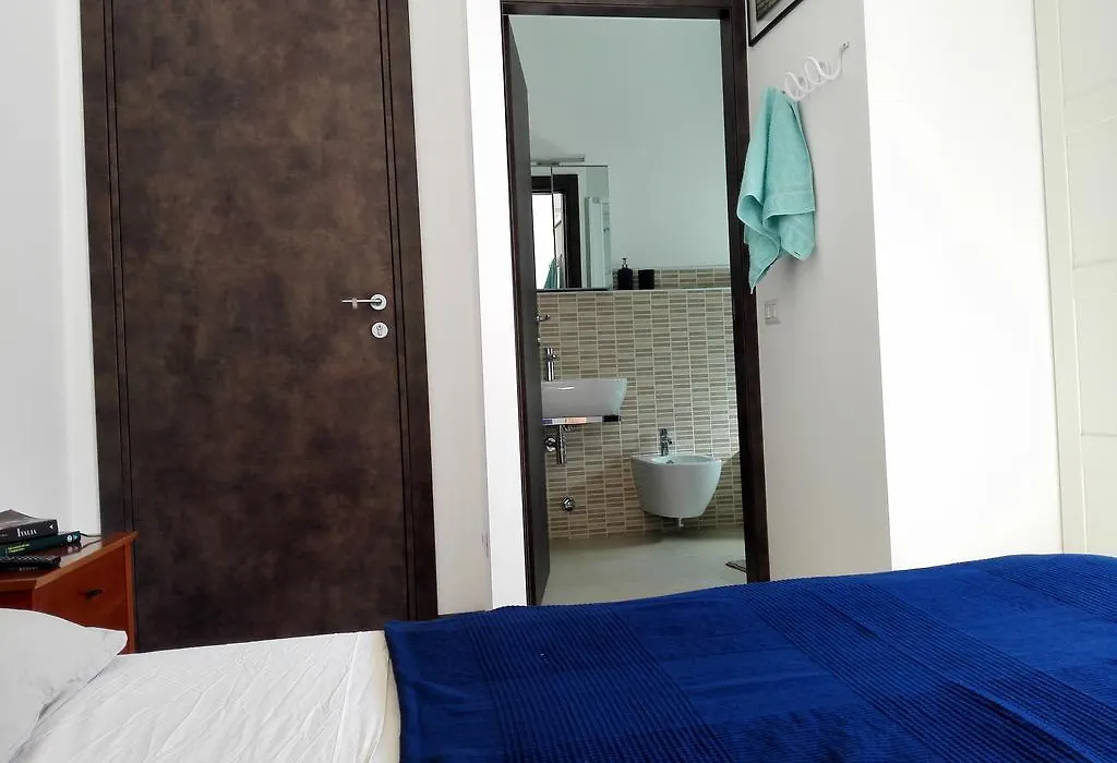 B&B Rosa Blu-1